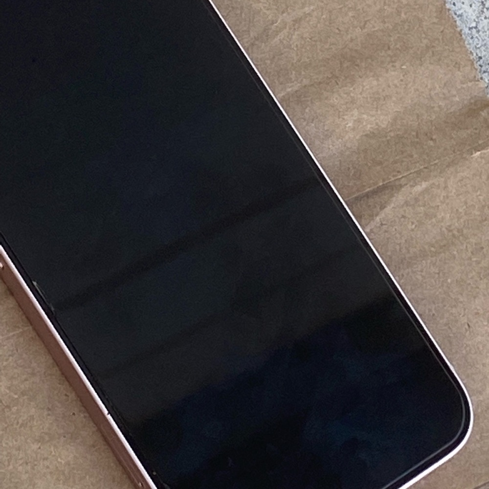 iPhone 13 - Picture 3 of 3
